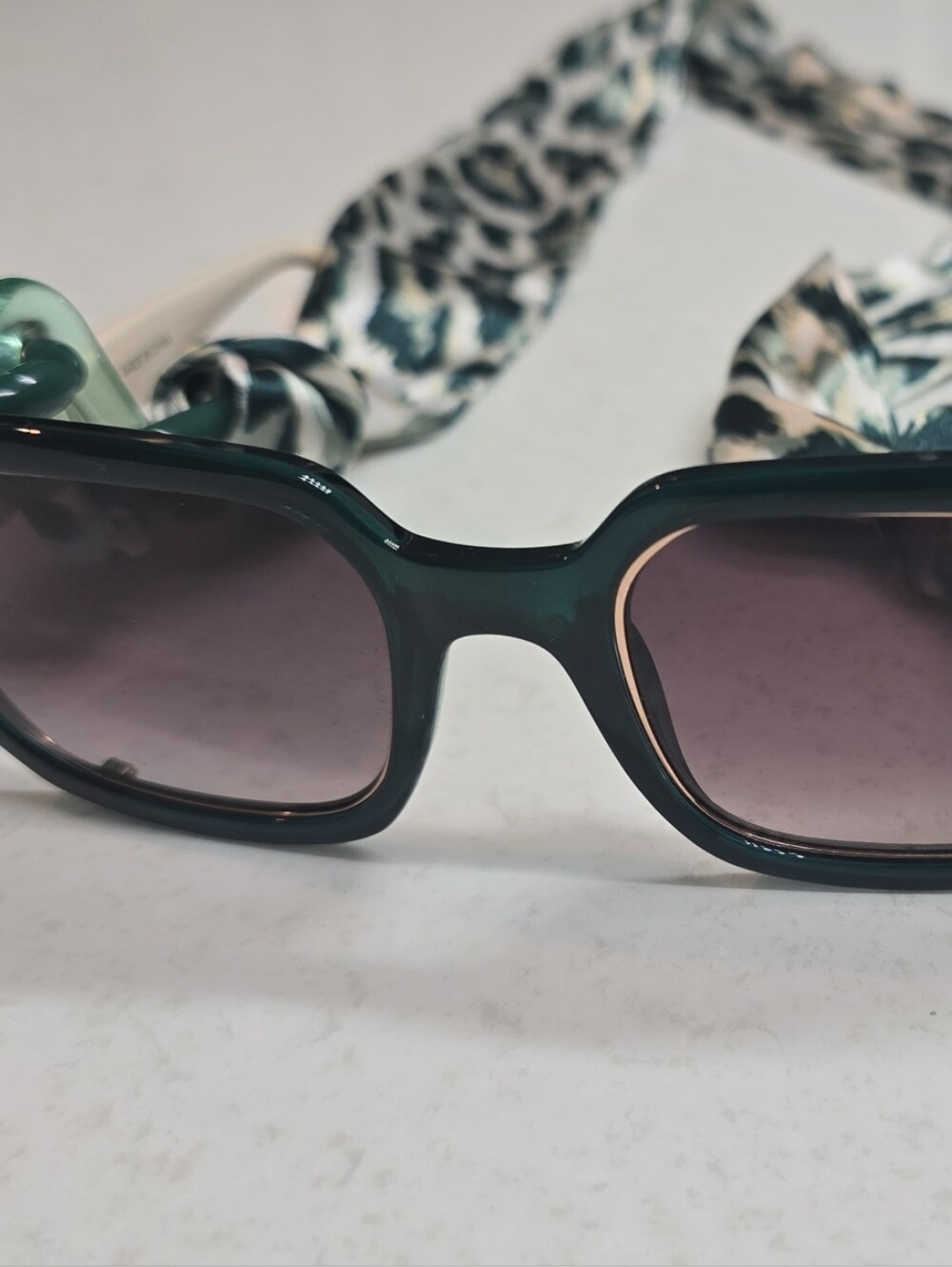 Guess Green Square Sunglasses with Leopard-Print Scarf Accent